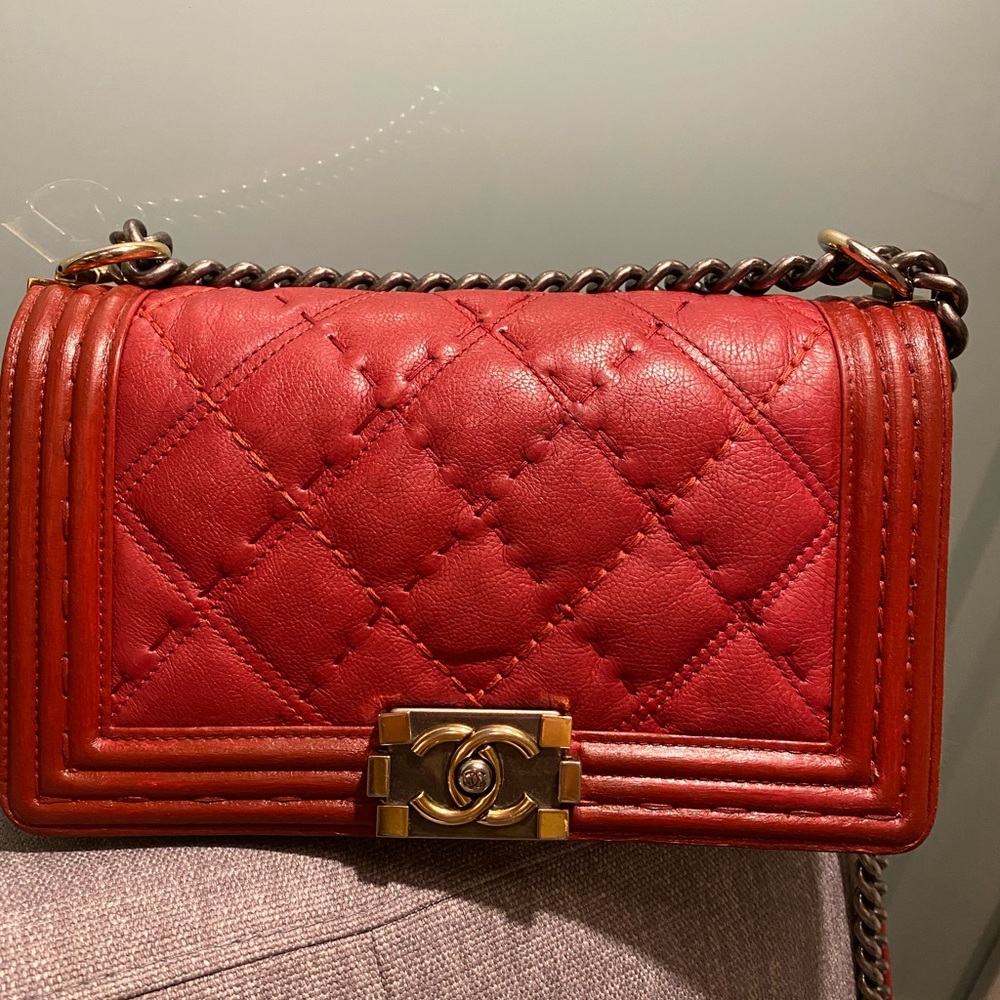 COPY - Chanel Boy (Red)